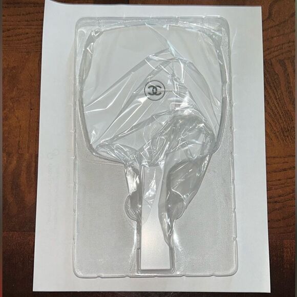 Chanel White Hand Mirror and Case with Box.GWP New - Picture 2 of 6